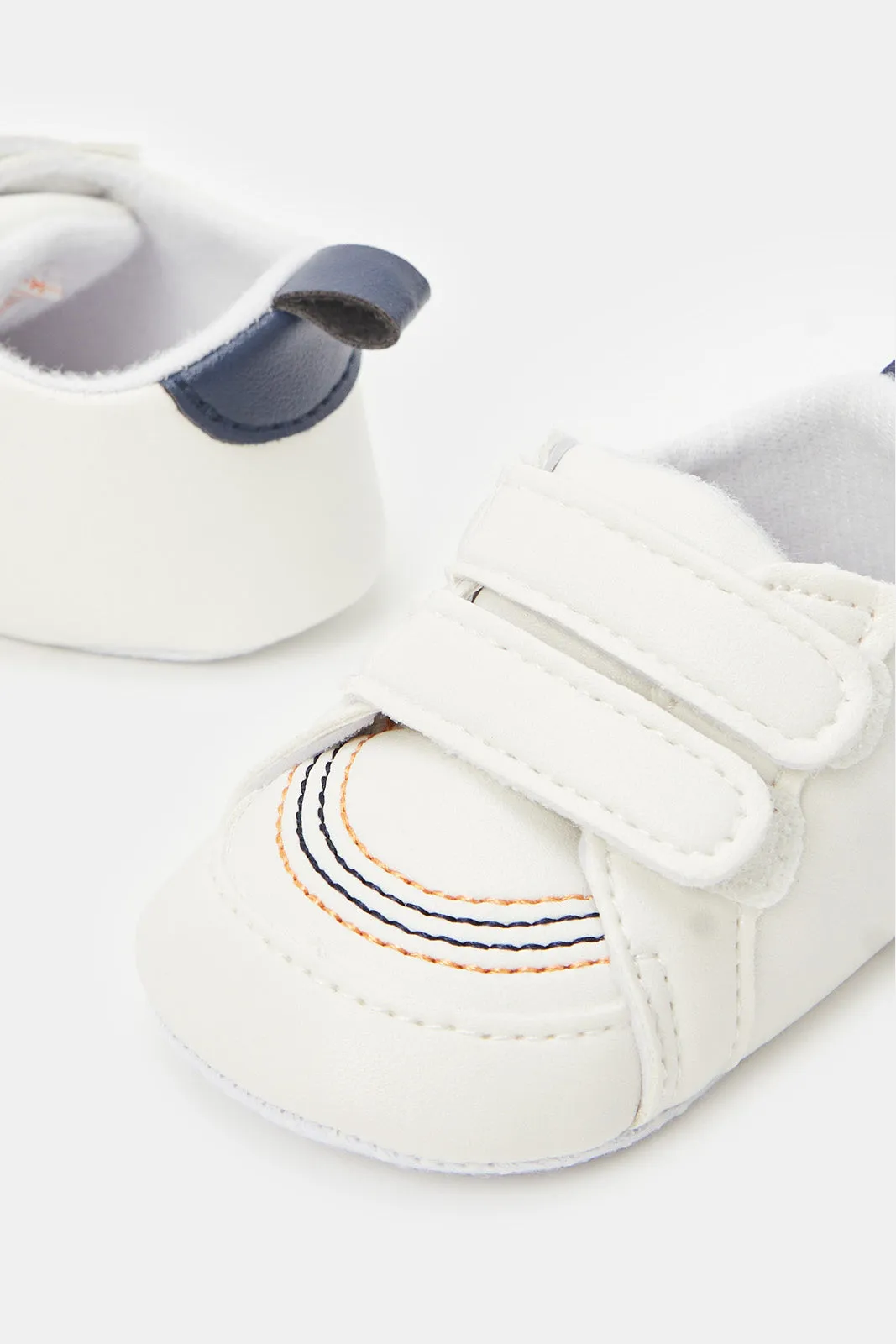 Baby White Velcro Strap Pram Shoes