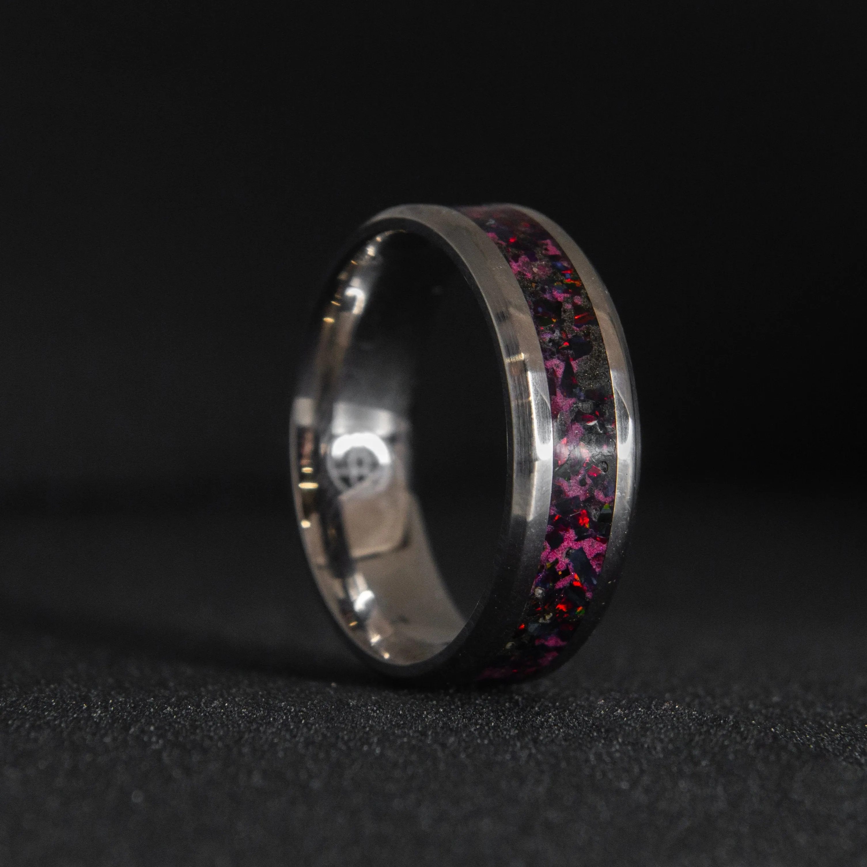 The Void | Tungsten Glowstone Ring